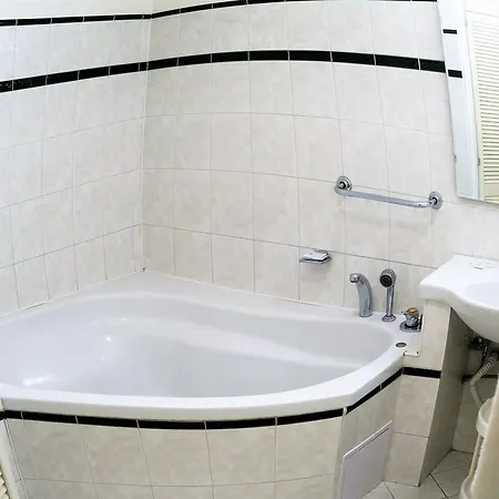 Apartment Old Town Square Superior - Valentin Prague