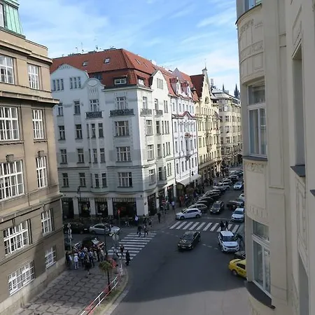 Apartment Old Town Square Superior - Valentin