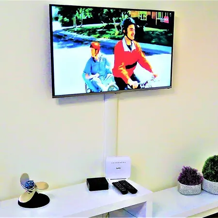 Old Town Square Superior - Valentin Daire Prag